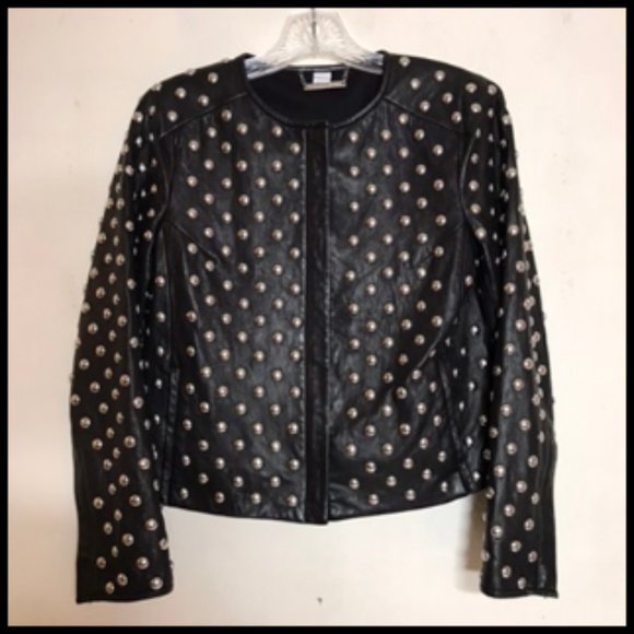 Diane Von Furstenberg Kate Soft Leather Covered With Silver Tone Dome Studs Sz 4 - Picture 1 of 16